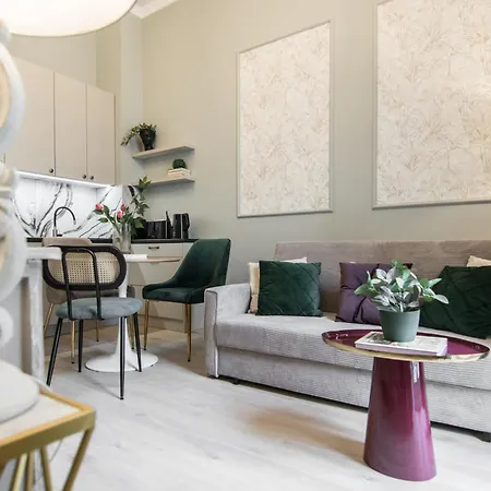 Polpo & Bistro Апарт-готель Лодзь