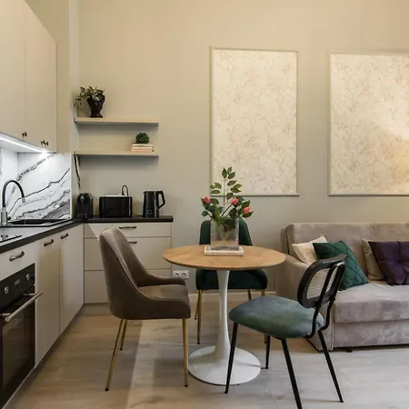 Polpo Aparthotel & Bistro 4* Lodz